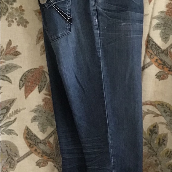 Do Denim NY size 9/32” prewashed faded look 🌺 great look - Picture 5 of 7
